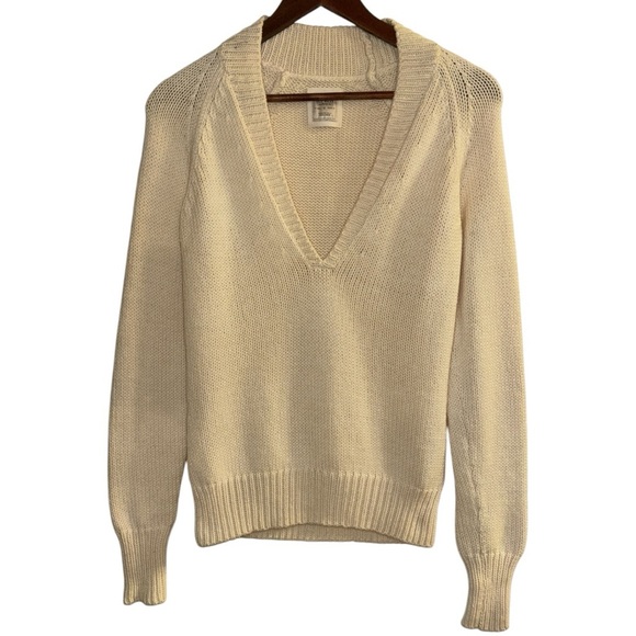 Vintage Old Navy Womens Pullover Sweater Cream Deep V-Neck Long Sleeve Sz M - Picture 1 of 7